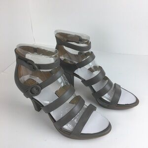 NWT Naturalizer Dessie Gray Platform Gladiator Heels Open Toe Boxed Size 8 Wide